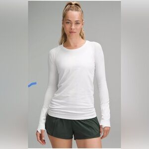 Swiftly Tech Long-Sleeve Shirt 2.0 
Hip Length